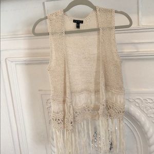 Cream vest/shaw style top